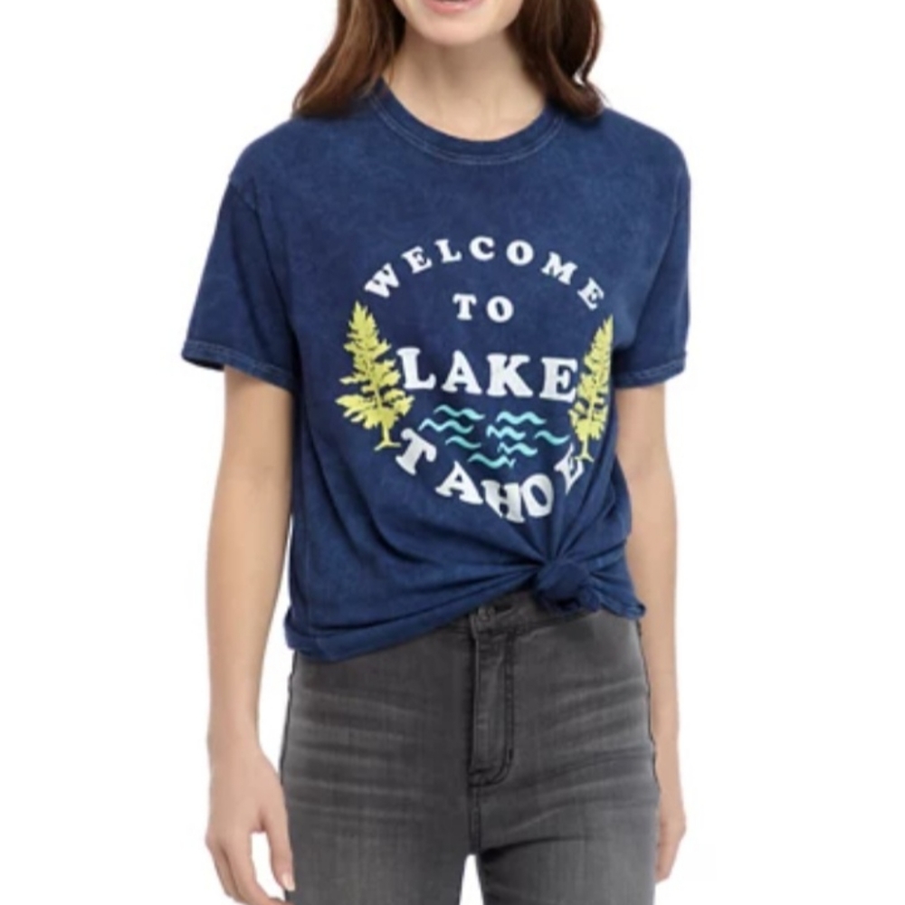 NEW Casual top Cold Crush Sleeve Side Knot Lake Tahoe Graphic T-Shirt Super cute
